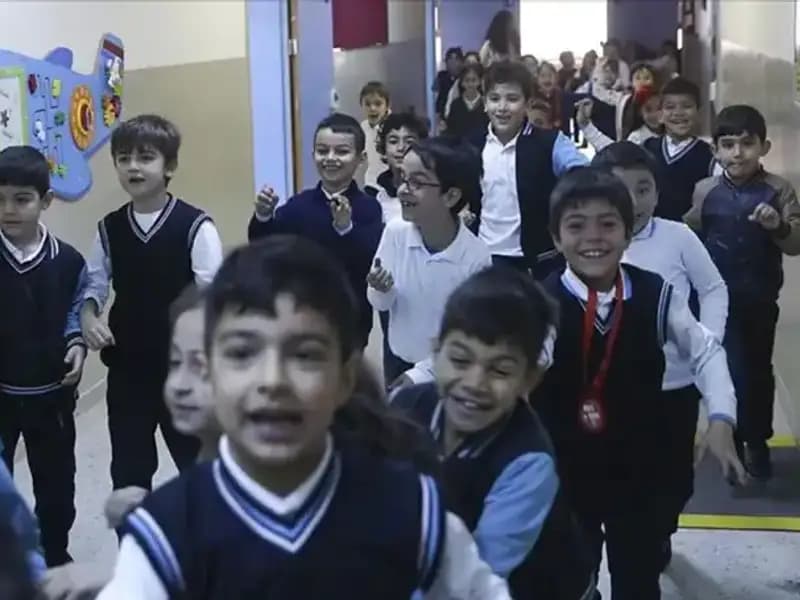 2025 Okul Açılış Tarihleri: Öğrencileri Neler Bekliyor?