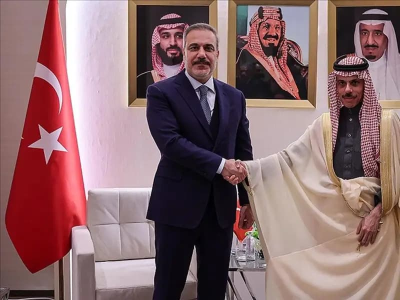 Hakan Fidan, Suudi Dışişleri Bakanı ile Görüşme Gerçekleştirdi