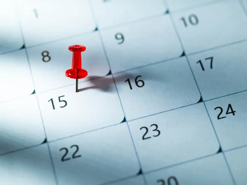 Arefe Günü Resmi Tatil Mi? Bankalar ve Noterler Açık mı?