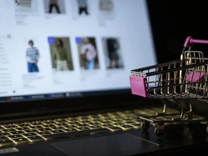 Ticaret Bakanlığı Efsane İndirimleri İnceliyor: Tüketici Hakları Mercek Altında