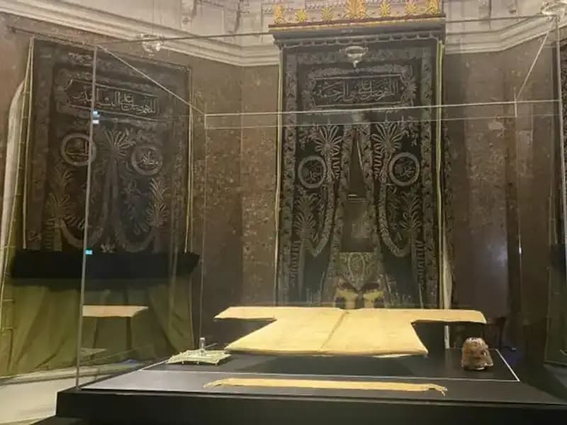 Hırka-i Şerif Ziyarete Açılıyor: Tarihi Anların Tanığı