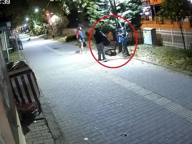 Aydınlatma Direklerindeki LED Işıkları Sökerek Büyük Zarar Açıklandı!