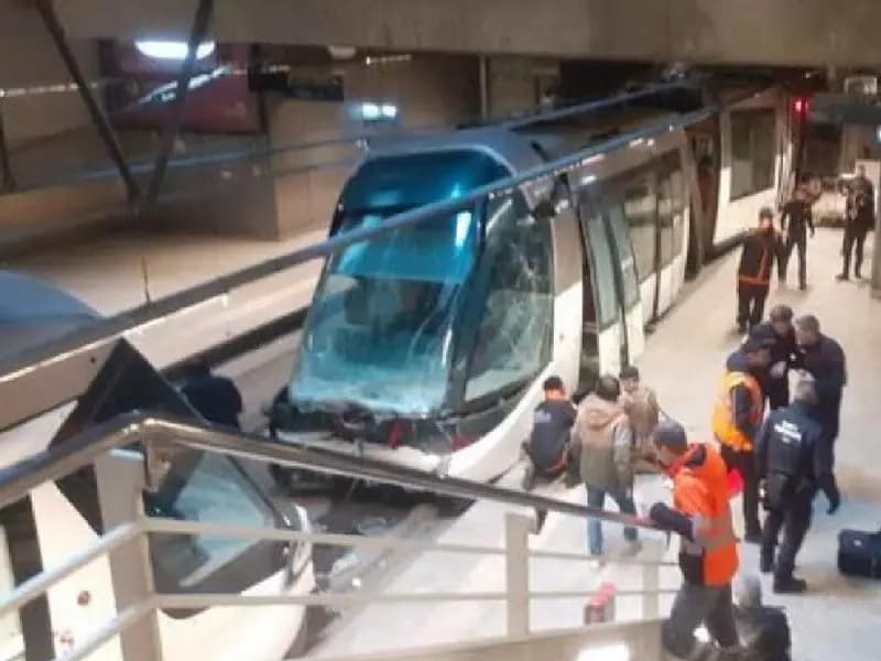 Fransa'da Tramvaylar Çarpıştı: Yaralılar Var