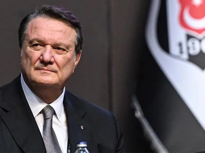 Beşiktaş Başkanı Hasan Arat İstifa Etti