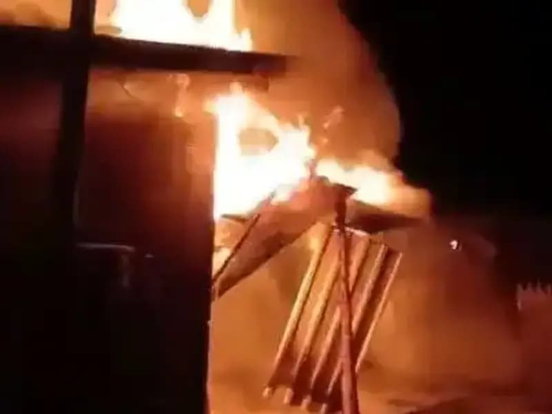 Karabük'te İki Ev Alev Alev Yandı: Sebep ve Sonuç Korkutuyor!