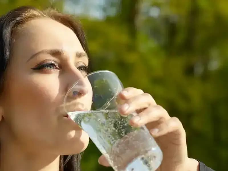 Uzmanından Şaşırtan Açıklama: 4 Besin Ömrü Uzatır, 2 Besin Erken Ölüm Getirir