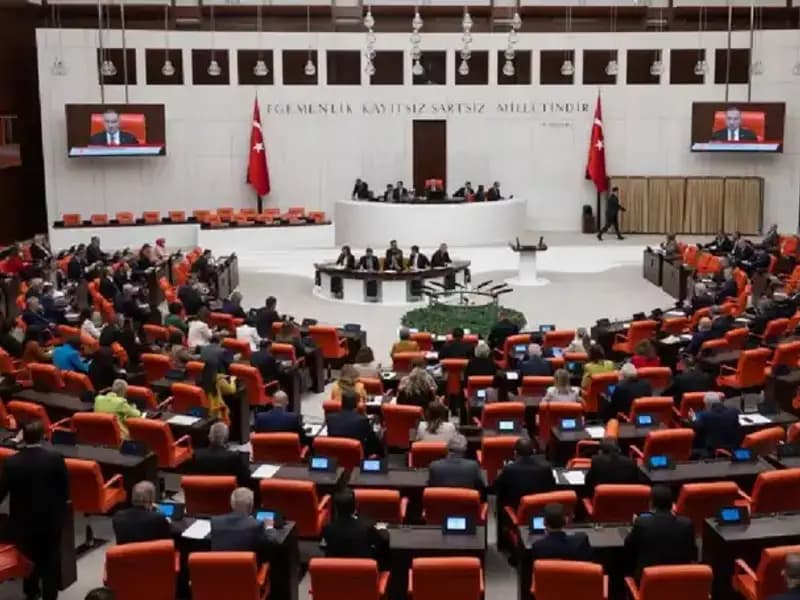 10'uncu Yargı Paketi Meclis'ten Geçti: Hukuk Sisteminde Devrim mi Geliyor?