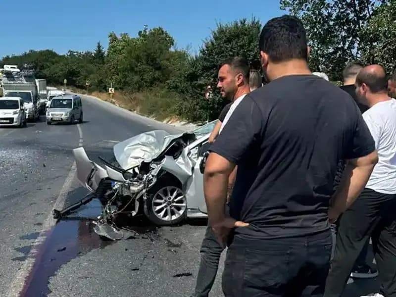 İstanbul’da Dehşet Anları: Kalp Krizi Geçiren Sürücü Kazaya Karıştı