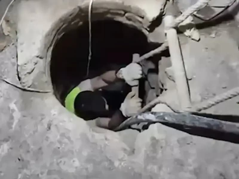 İstanbul Fatih'te Define Avı: 5,5 Metre Kazı Yapıldı