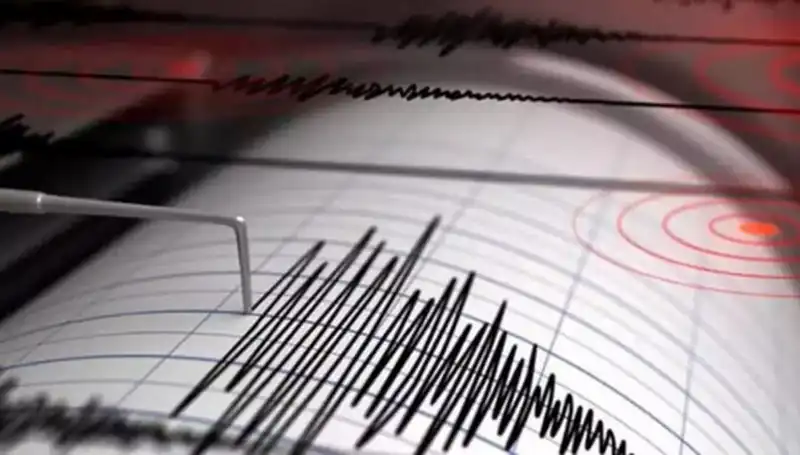 Ege Denizi'nde Beklenmedik 4,1 Büyüklüğünde Deprem Meydana Geldi
