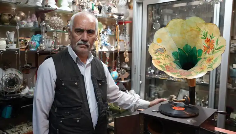 44 Yıldır Antikacılık Yapan Usta: Asırlık Gramofonların Saklayıcısı
