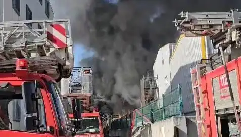 Tuzla'daki Fabrika Yangını: Kontrol Altına Alındı, Son Durum Ne?