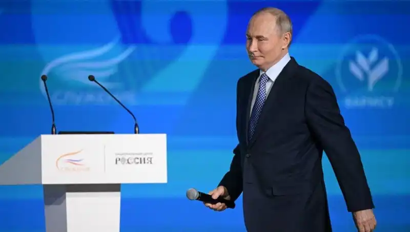 Rusya'da Yabancı Ajan Yasası: Putin'in Son Hamlesi Neleri Değiştirecek?