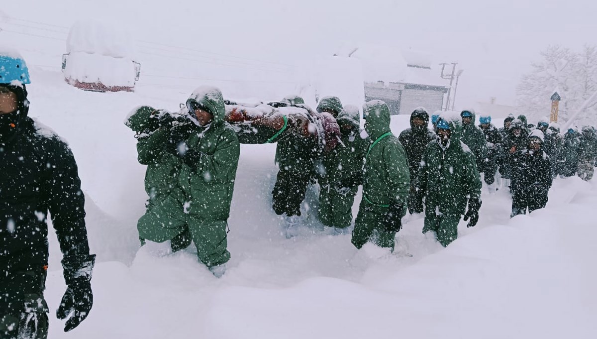 "Himalaya'nın Kalbinde Bulunan Uttarakhand'da Çığ Felaketi: En Az 41 Kişi Kayıp"