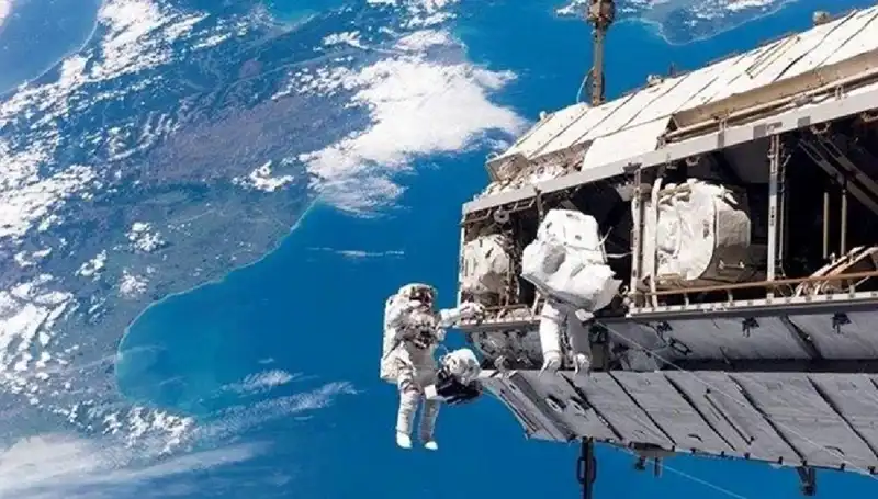 NASA ve Rusya Uzay İstasyonu İçin Tarihi İş Birliği Anlaşması Yaptı