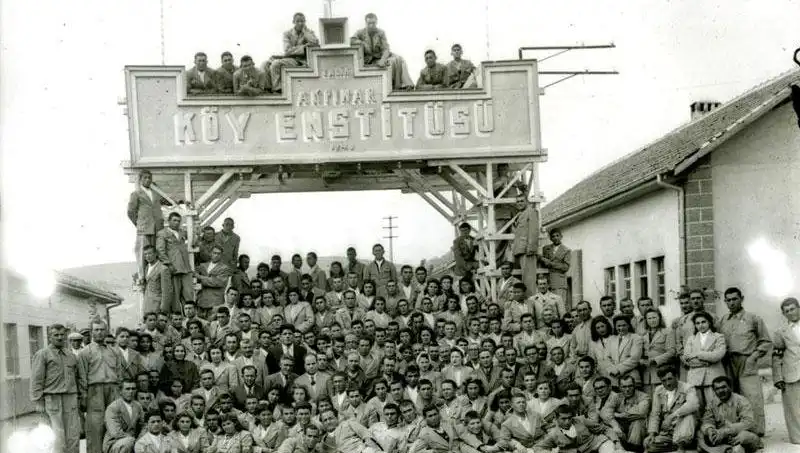 17 Nisan: Köy Enstitüleri'nin Kuruluş Yıl Dönümü ve Anlamı