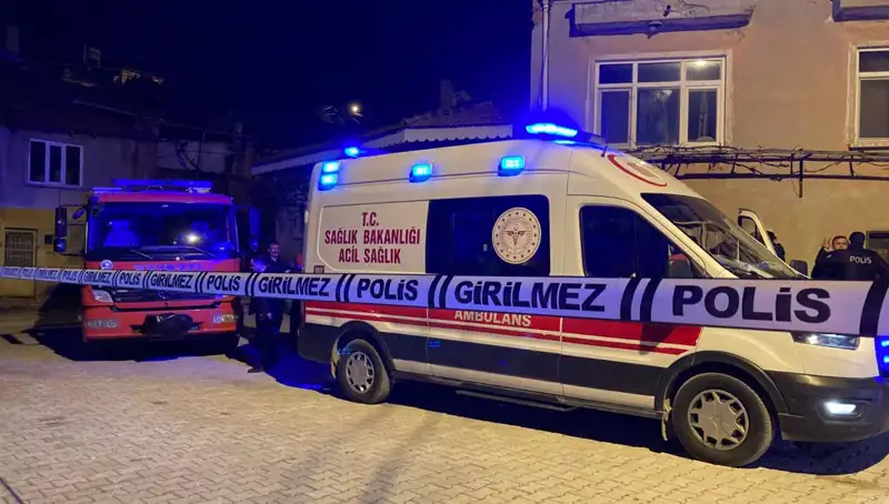 Yaşlı Adamın Evinde Yanmış Halde Bulunması, Mahallede Şok Etkisi Yarattı