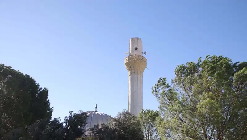 Muğla'da Fırtına: Minare Külahı ve Çatılar Uçtu, Şehir Harabe!