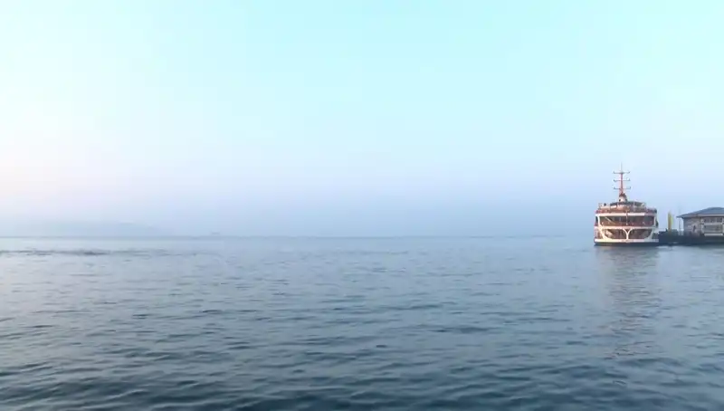 İstanbul Boğazı Gemilere Yeniden Açıldı: Nedenleri ve Etkileri