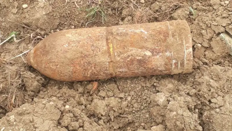 Çanakkale'de Tarihi Bir Keşif: Patlamamış Top Mermisi Bulundu!