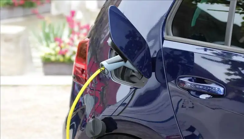 Tesla'nın Rekorunu Kıracak Elektrikli Araç: 1500 Kilometre Menzil!