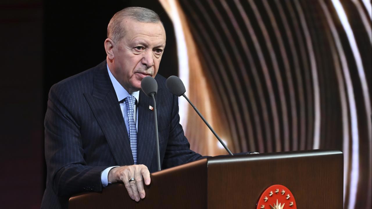 Cumhurbaşkanı Erdoğan, Sanatçıların Kültürdeki Rolünü Vurguladı