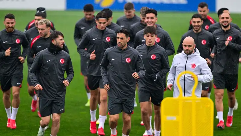 Milli Takım Hazırlıkları Başladı: Ağrıları Olan İki Futbolcu Takımdan Ayrıldı