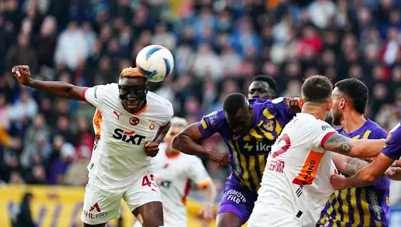 Galatasaray'da Resital Gibi Oynayan Yıldız, Futbolseverleri Büyülüyor