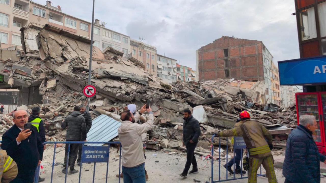Güngören'de Yaşanan Bina Çökmesi
