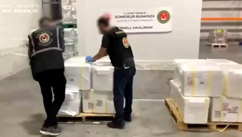 İstanbul Havalimanı'nda 455 Kilo Kokain Operasyonu: Ayrıntılar ve Gelişmeler