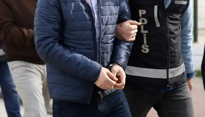 İstanbul ve Ankara'da Sahte İçki Operasyonu: 52 Şüpheli Tutuklandı!