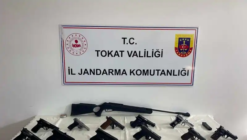 Tokat'ta Kaçak Silah Operasyonu: 2 Şahıs Gözaltına Alındı