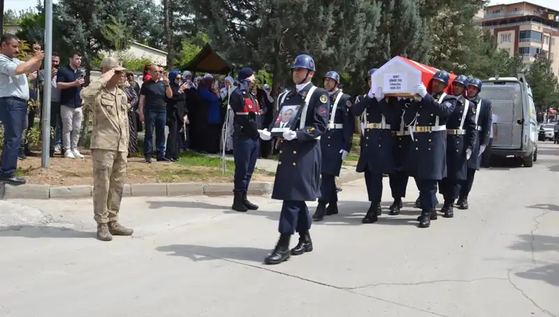 Şehit Gözyaşlarıyla Uğurlandı: Vatanseverliğin En Güzel Örneği