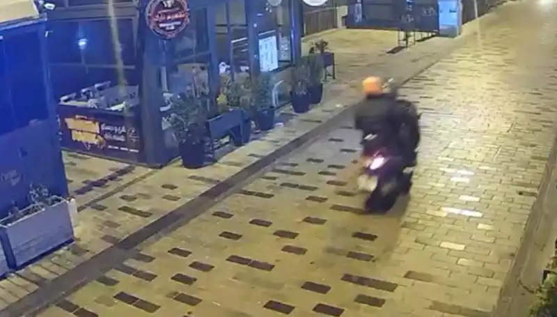 Gece Kulübünde Şok Haraç Salgını: Torpil ve Silahlarla Saldırdılar