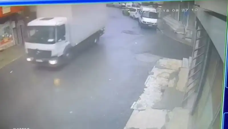 Sahte Polisler, 1.7 Milyon Liralık Gaspla Yakalandı: "Şaka Yapacaktık" İfadeleri Şaşırttı