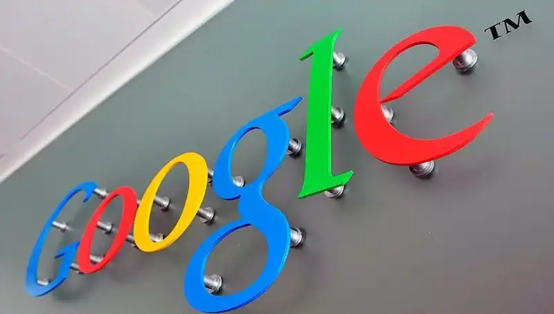 Google, Canlı Görüşmelerde Anlık Çeviri Dönemini Başlatıyor