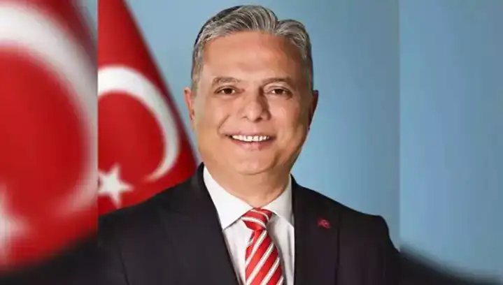 Ümit Uysal: CHP Genel Başkan Adayı ve Politika Dünyasındaki Yükselişi