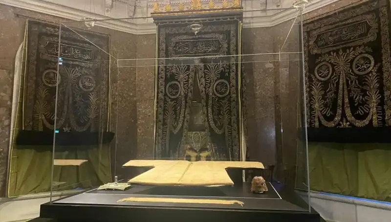 Hırka-i Şerif Ziyarete Açılıyor: Tarihi Anların Tanığı