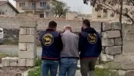 49 Yıl Hapisle Aranan Şahıs Nevşehir'de Gizli Bir Adreste Yakalandı