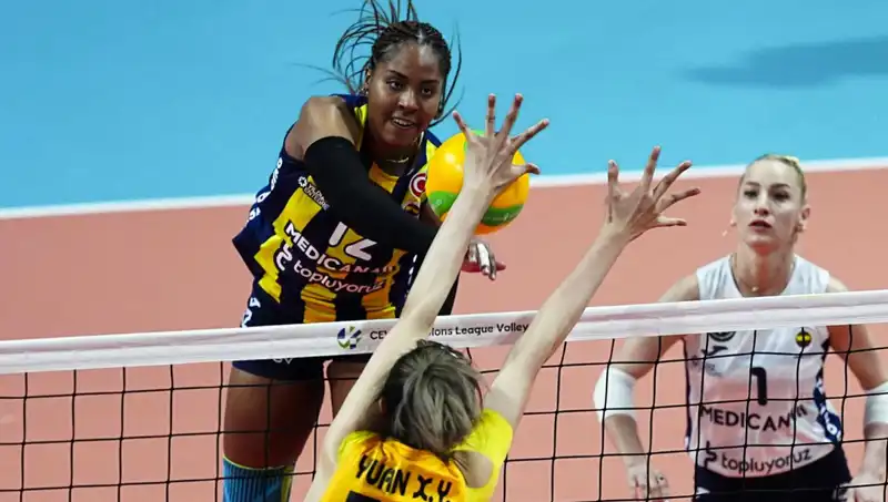 Fenerbahçe, Avrupa'daki Türk Derbisinde Vakıfbank'ı Asfaltladı: 3-0