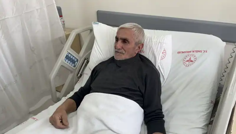 Gazoz Kapağı ile Yaşanan Talihsiz Olay, Gençlerin Gözünü Yaraladı!