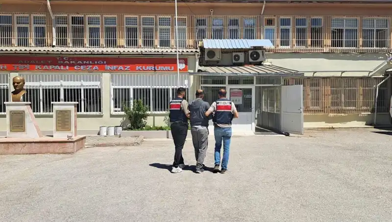 Kırmızı Bültenle Aranan Şüpheli Eskişehir'de Yakalandı: Detaylar Ortaya Çıktı