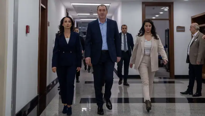 DEM Parti Heyeti Siyasi Parti Turu ile Yerel Gündemi Belirliyor