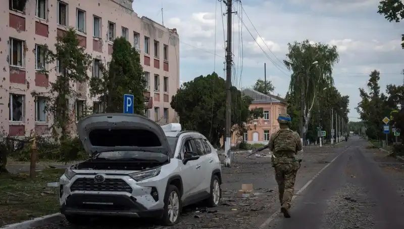 Ukrayna'nın Tek Kozu: Rus Güçleri Kursk'u Geri Alıyor mu?