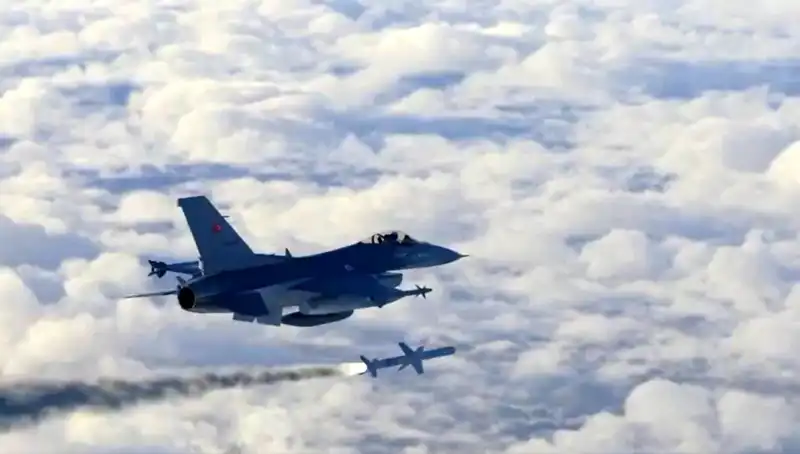 F-16 EDPOD Projesi Tamamlandı: Kritik Testlerden Geçti